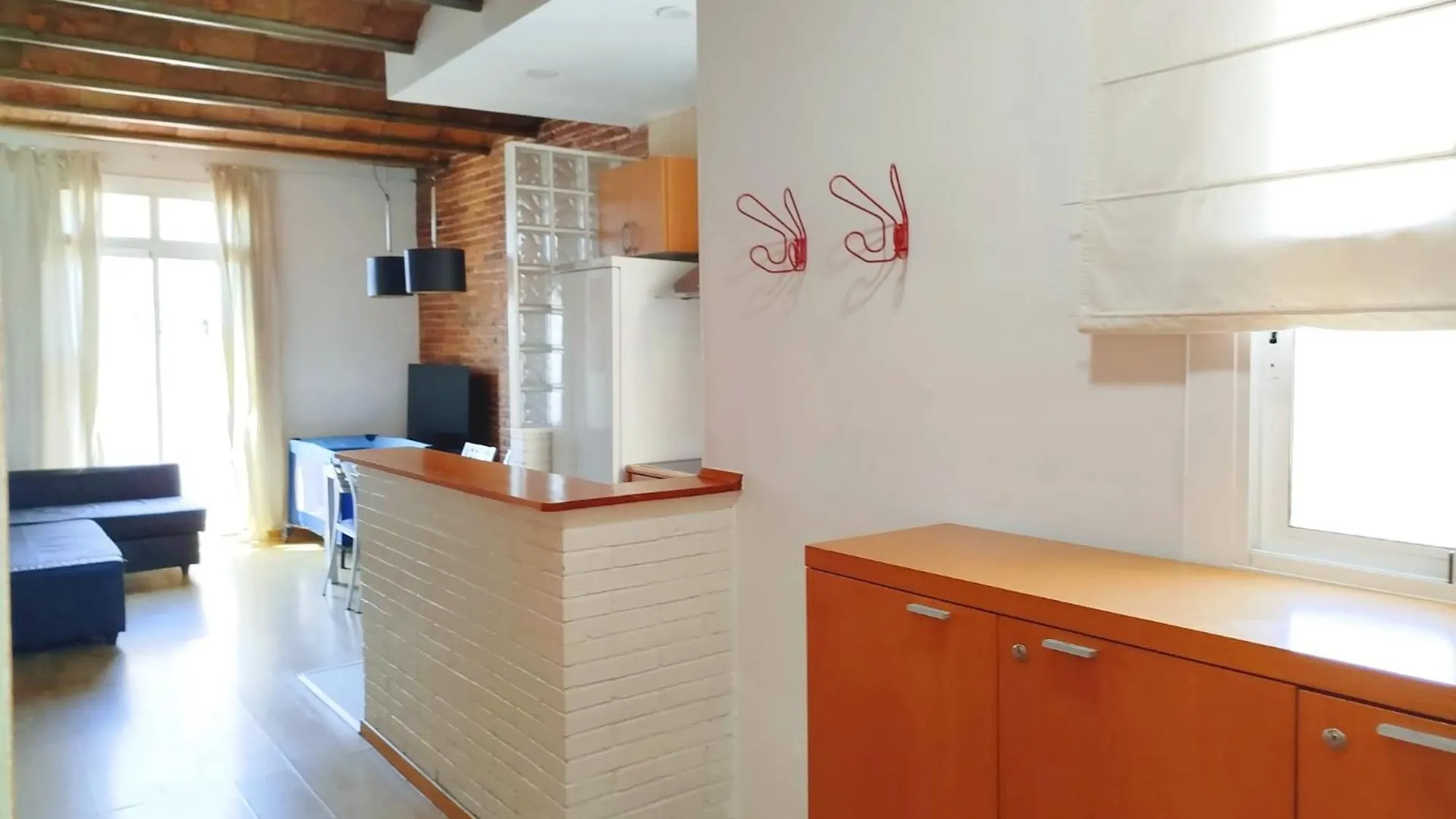 Three Bedrooms Bright Apartment Center 바르셀로나 0*,  스페인